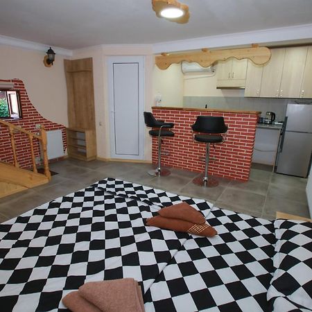 Apartment Nino Botanical Tbilisi ภายนอก รูปภาพ