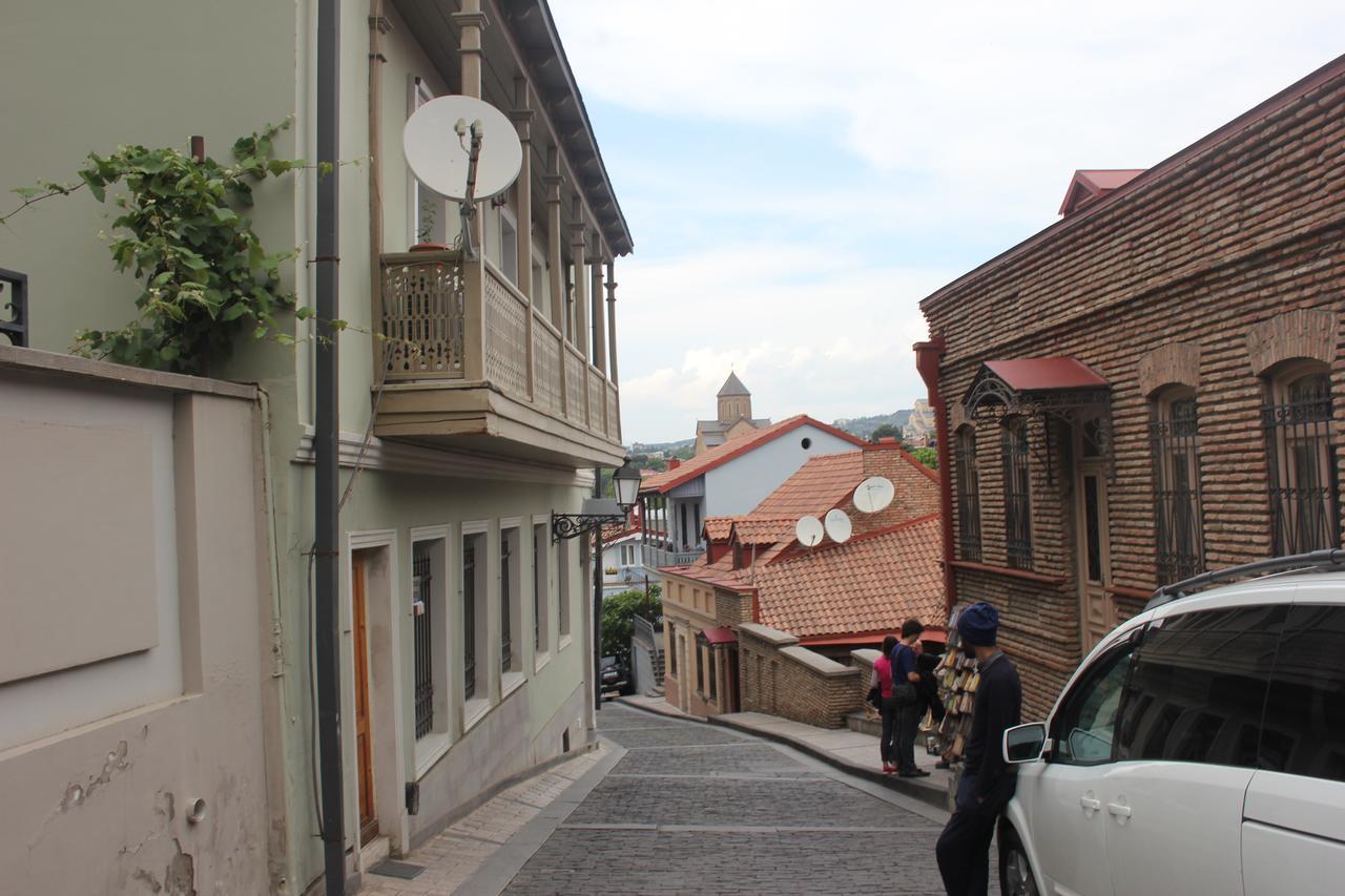 Apartment Nino Botanical Tbilisi ภายนอก รูปภาพ