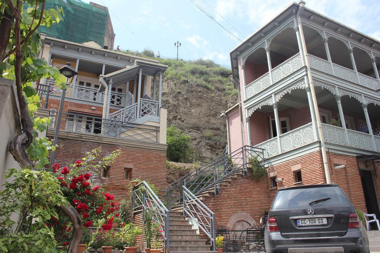 Apartment Nino Botanical Tbilisi ภายนอก รูปภาพ