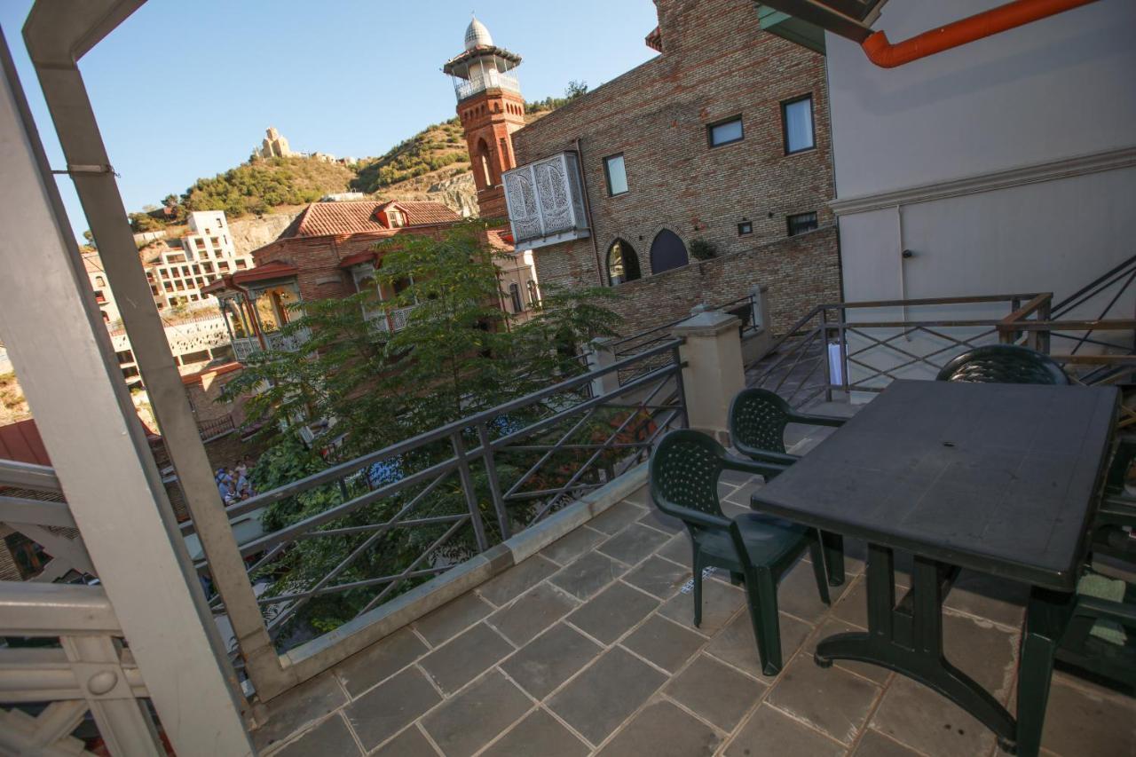 Apartment Nino Botanical Tbilisi ภายนอก รูปภาพ